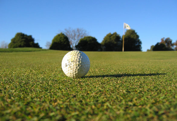 putt on fast greens