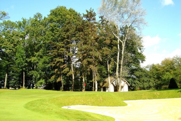 chipping over a bunker