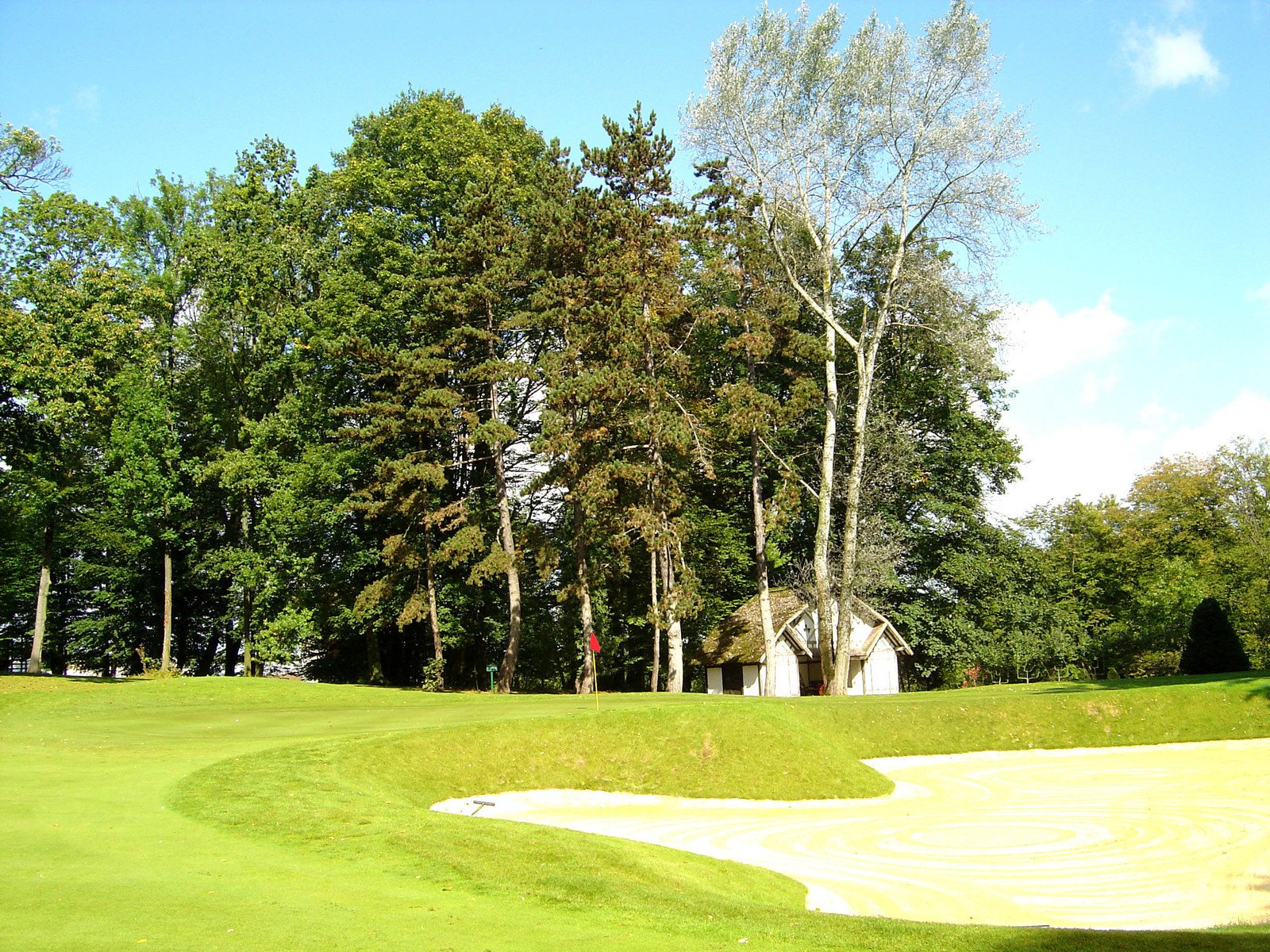 chipping over a bunker